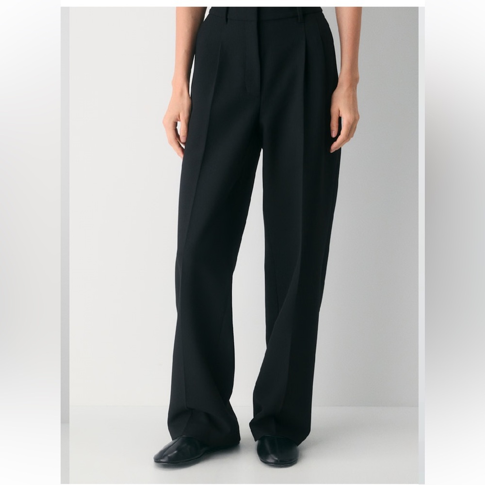 Aritzia THE EFFORTLESS PANT Black High-Waist Wide-Leg Trousers | Sz 4